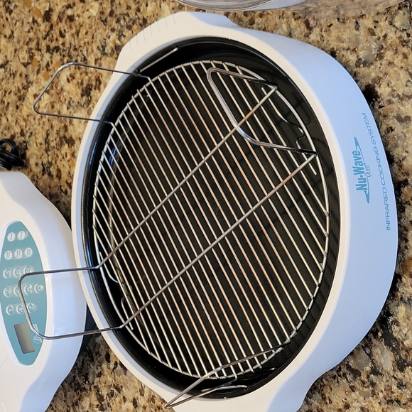 Nu-Wave Infrared Cooking System - Picture 4 of 10